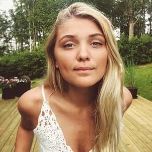 Meet your Posher, Rebecka